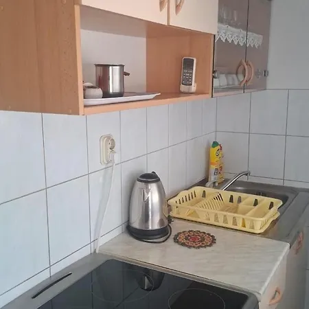 아파트 With Parking Space - Lozice, - 27844